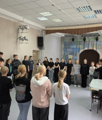 Театр расширяет границы