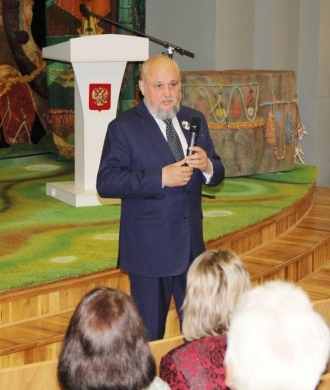 В Новокузнецке официально открыли театр кукол в «Коммунаре»